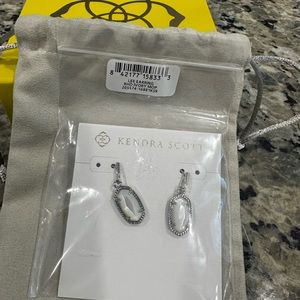 Kendra Scott Authentic Jewelry for Valentines